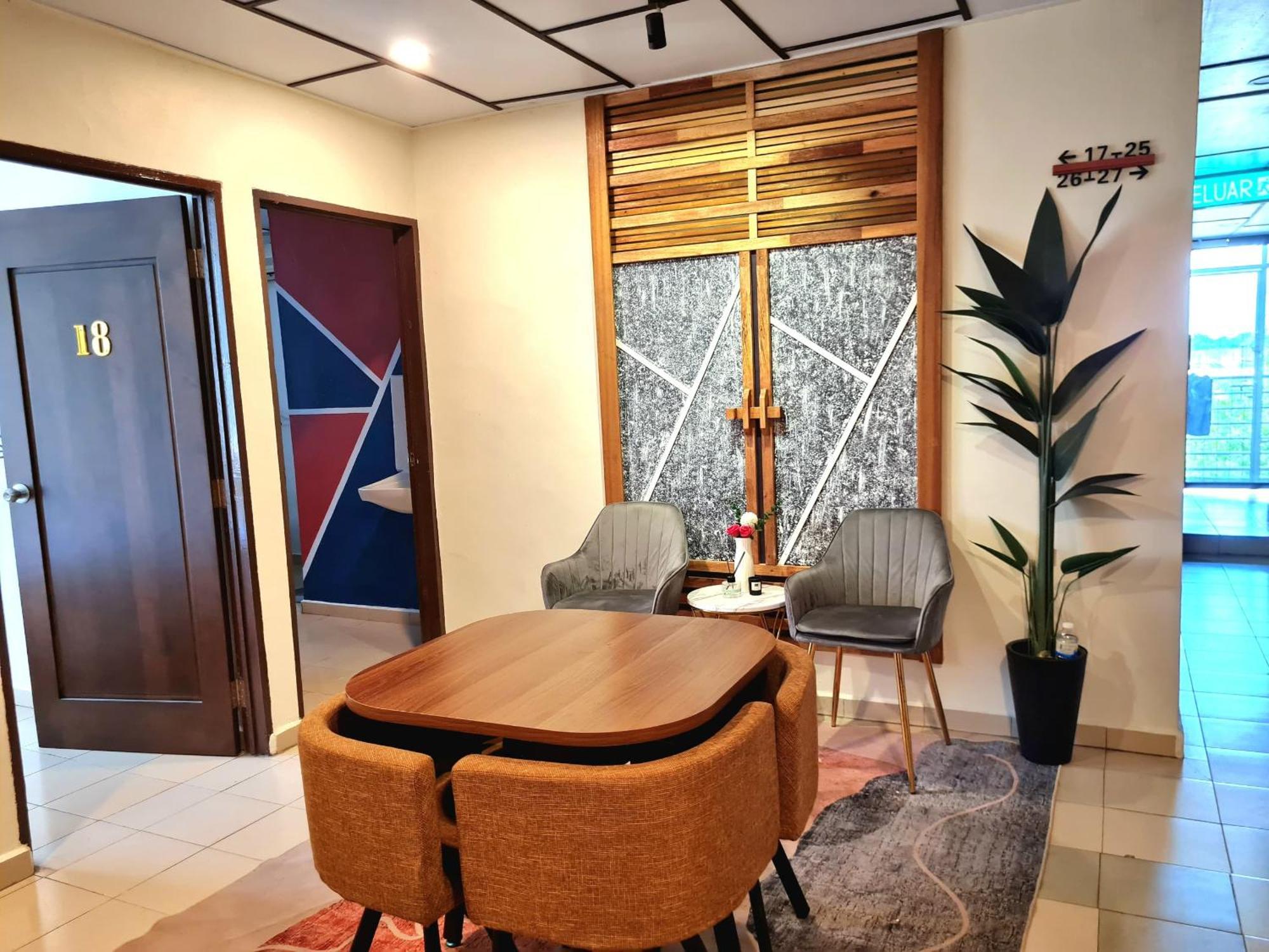 Pine Lodge By Evr Previously Yss Indrawasih Perai Buitenkant foto